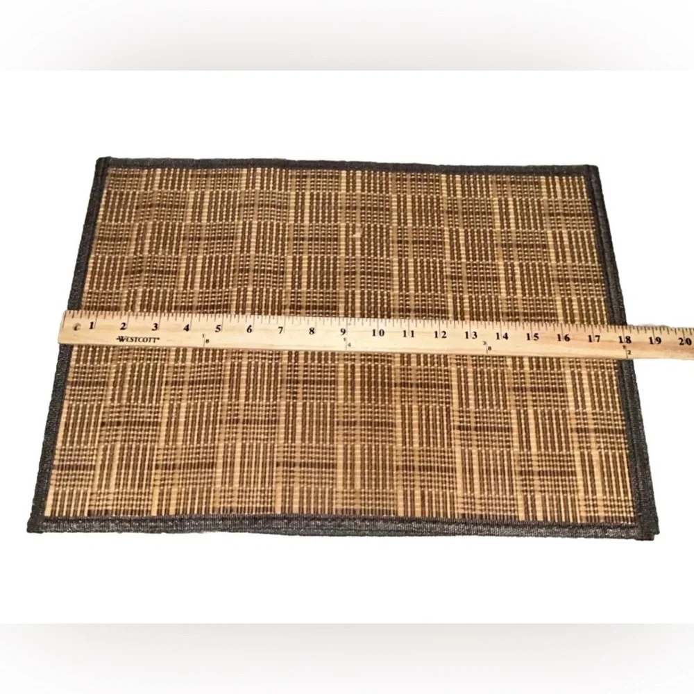 Bed Bath and Beyond Bamboo Placemats Set of 2 Size 18“ x 13 “